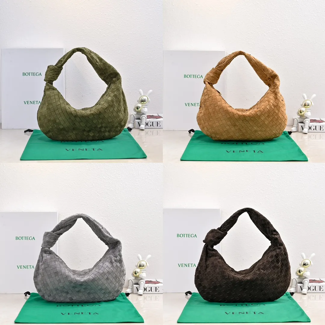 6698 Nubuck Leather Collection Picture Batch 1960